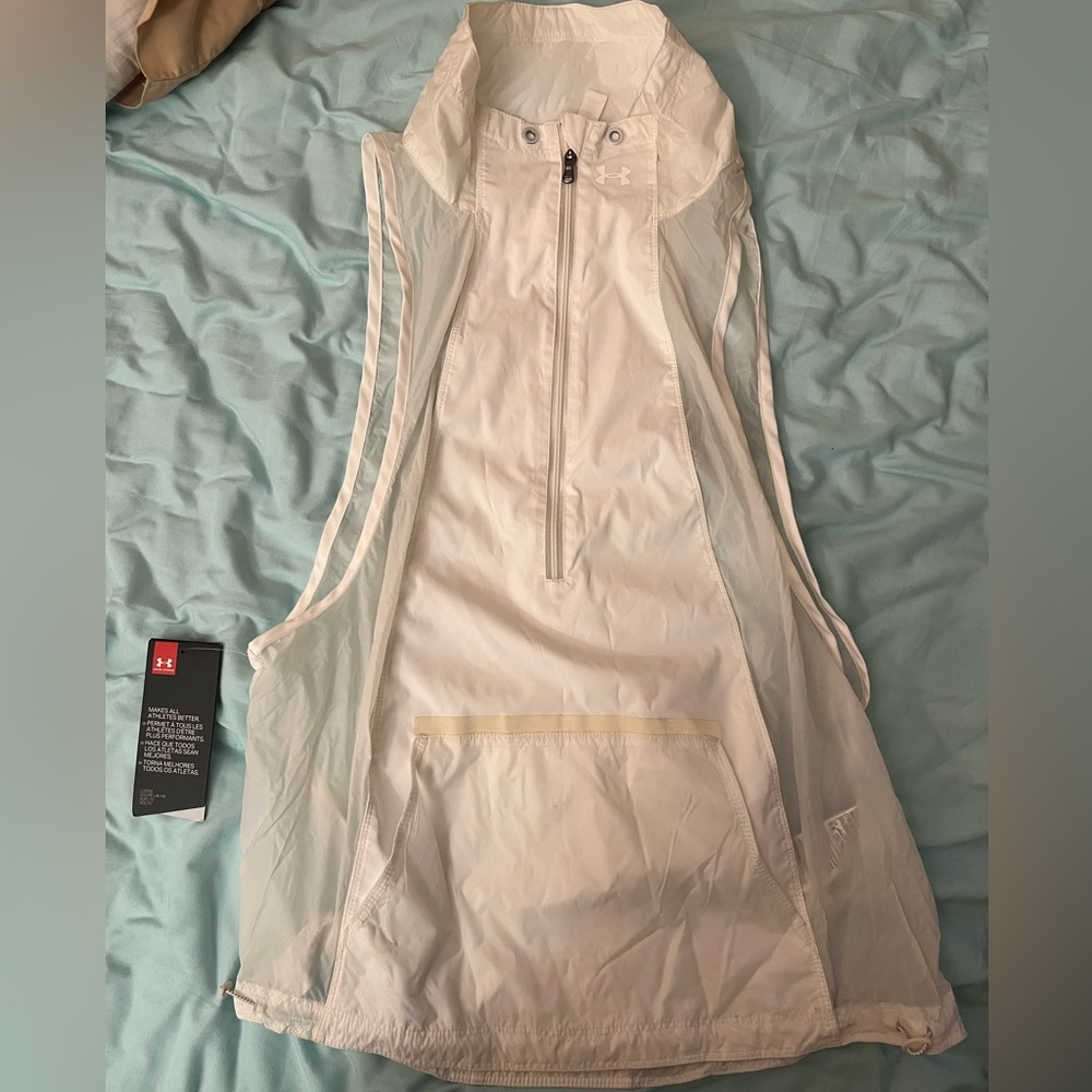 Under Armor light weight white vest